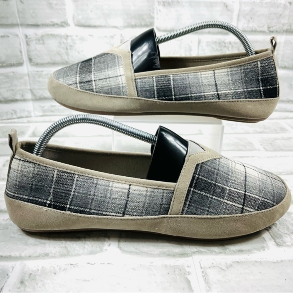 Mia Amore Adri Women’s Size 11 Grey Plaid Memory Foam Comfort Flats